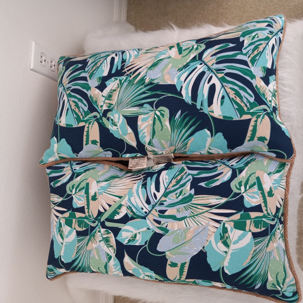 Allen + Roth Tropical Tiger Decorative Pillows - Picture 4 of 7